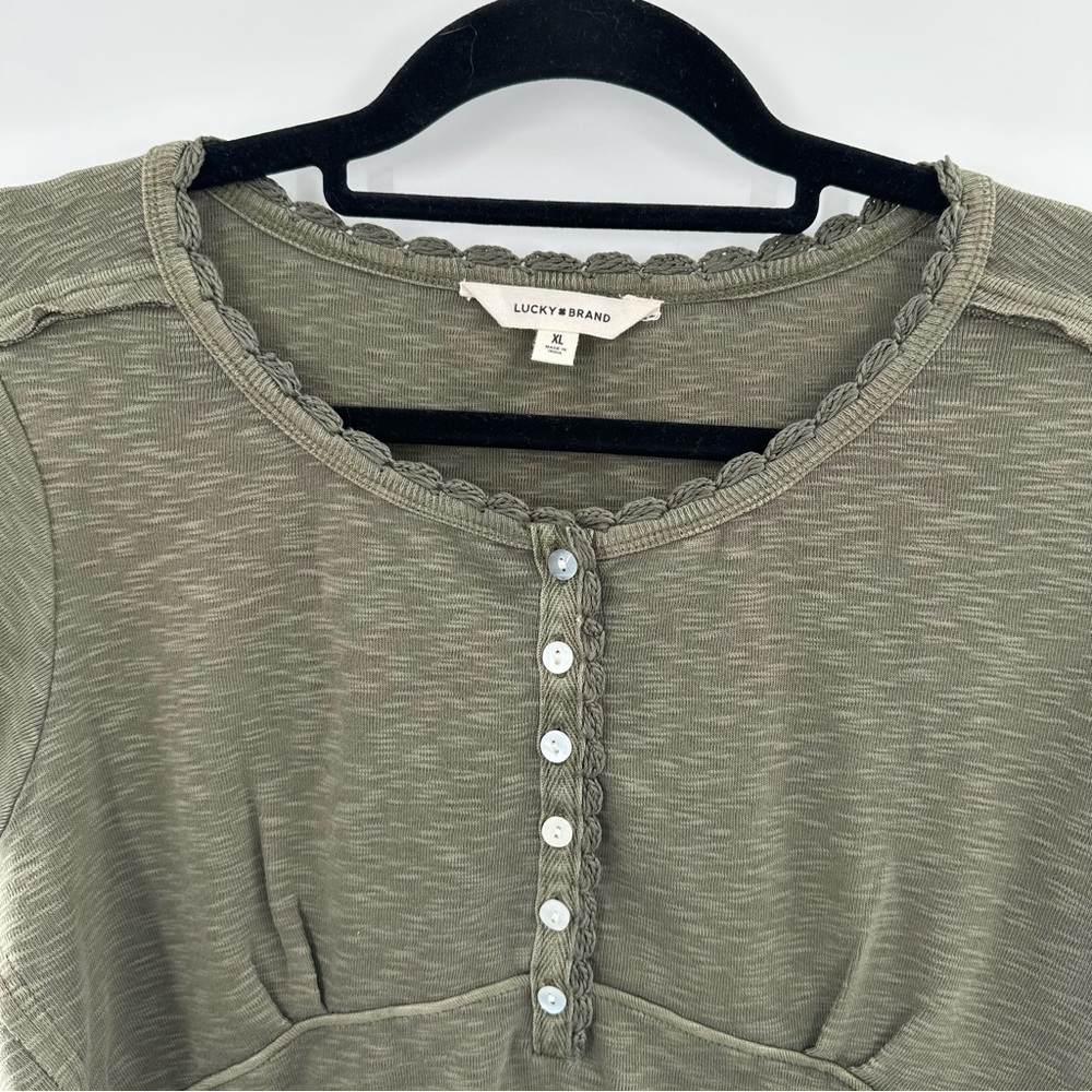 Lucky Brand Green Henley Short Sleeve Cotton T-Shirt with Crochet Trim Size XL - Picture 3 of 7